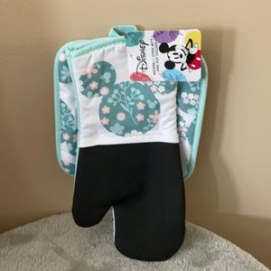 Disney  Mickey Neoprene oven mitt & pot holder